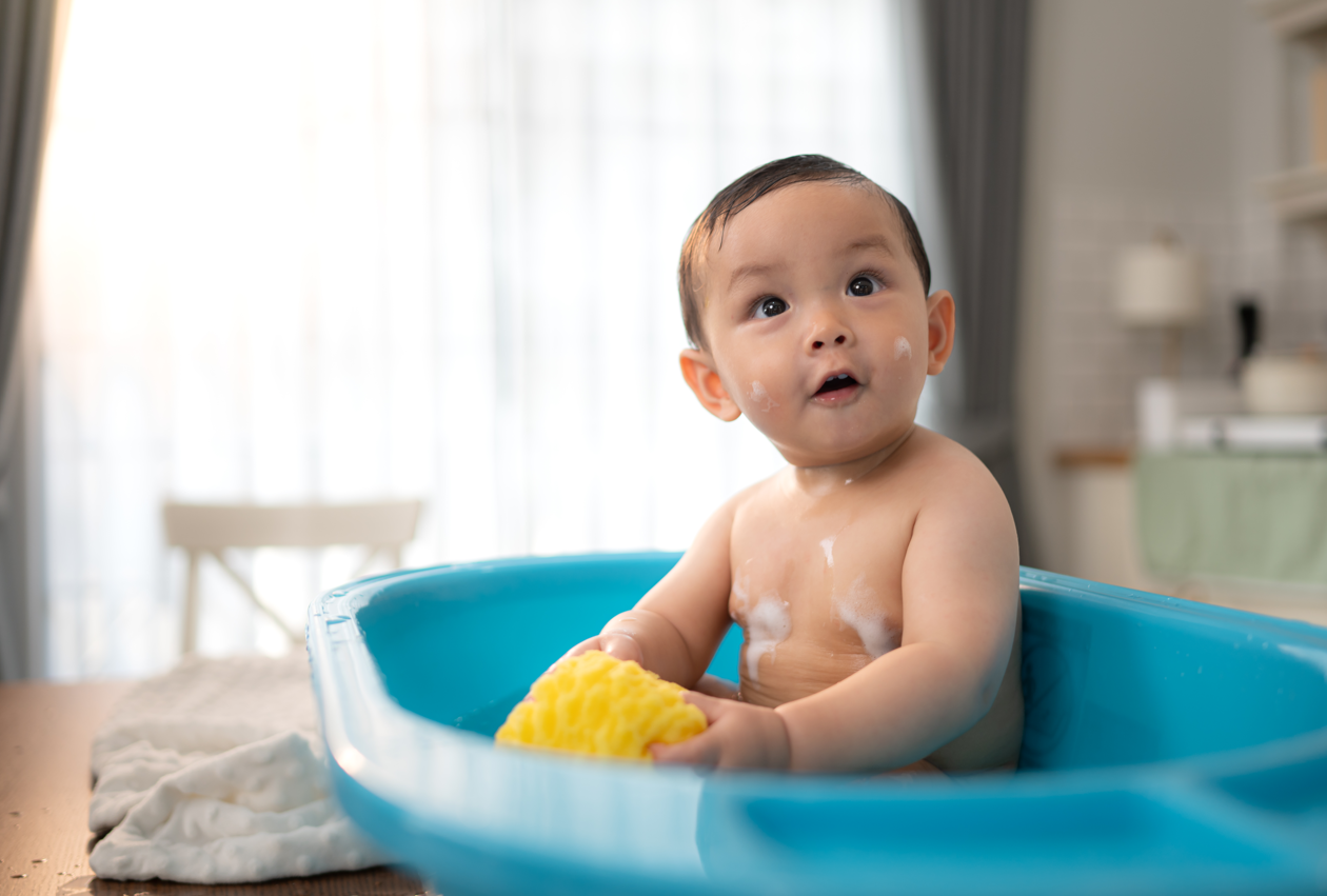 tantangan orang tua toddler, cara mengatasi tantrum anak, sabar menghadapi anak 1-3 tahun, anak susah tidur, drama anak mandi, terlalu lengket, Bunda, si Kecil